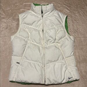 Nike Vintage Reversible Women’s Full-Zip Vest Size Medium